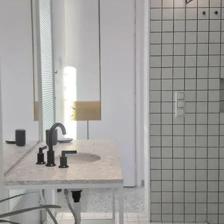 Deco *